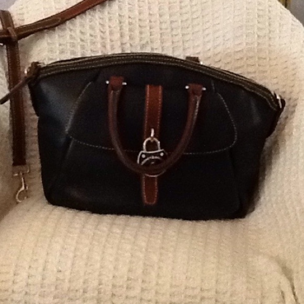 Final sale Authentic Donny &Bourke handbag/crossbody/shoulder - Picture 5 of 11